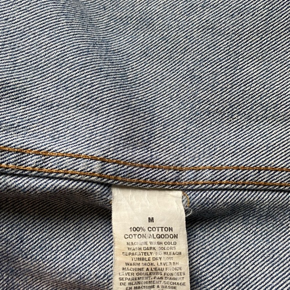 DKNY Vintage woman’s blue Jean jacket - Picture 6 of 6